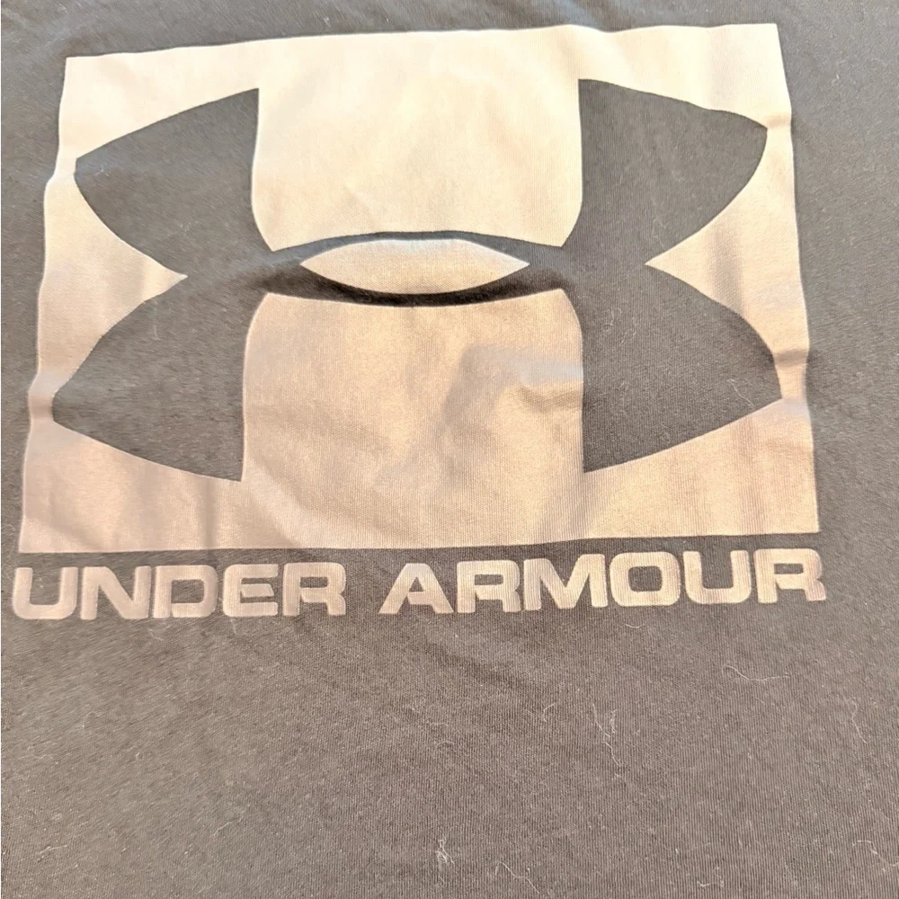 Under Armour Black Short Sleeve Performance Tee - Picture 2 of 4